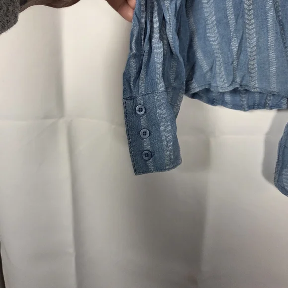 Bella Dahl Striped Blue Tie-front Button-down V Neck Shirt Women's Size M - Picture 3 of 7